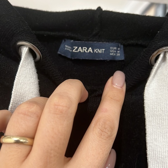 Zara ‘Good Vibes’ sweater black hood knit sweatshirt - Picture 3 of 4